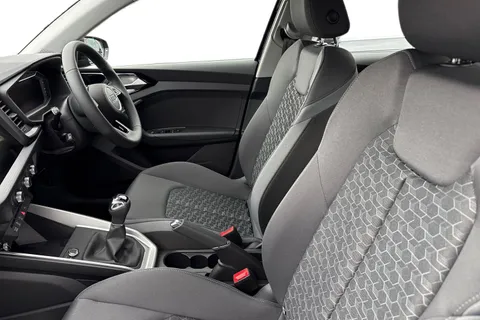 Audi A1 1.0 TFSI 30 Sport Sportback Euro 6 (s/s) 5dr Thumbnail #16