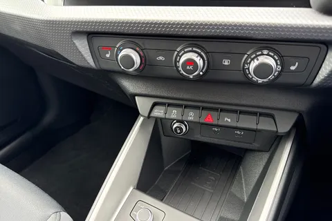 Audi A1 1.0 TFSI 30 Sport Sportback Euro 6 (s/s) 5dr Thumbnail #22