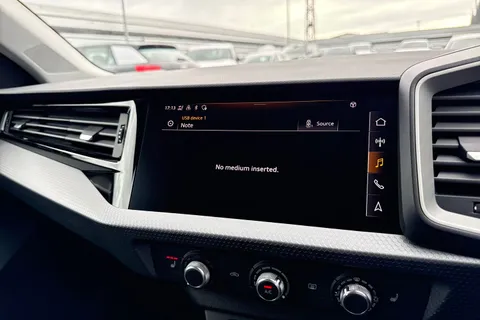 Audi A1 1.0 TFSI 30 Sport Sportback Euro 6 (s/s) 5dr Thumbnail #36