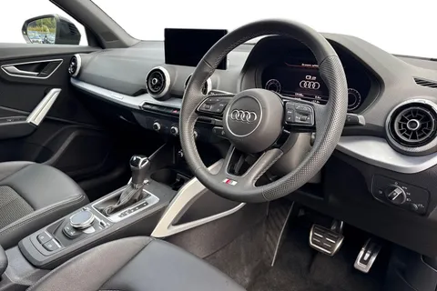 GF24WXC Audi Q2 S line 35 TFSI 150 PS S tronic Thumbnail #8