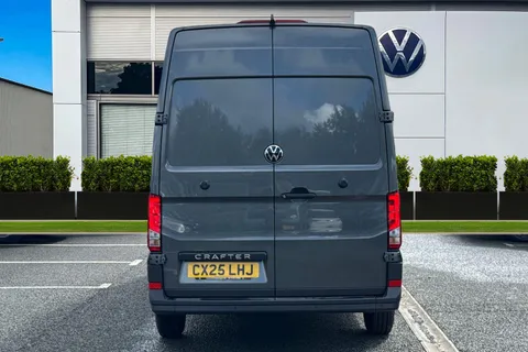 CX25LHJ Volkswagen Crafter 2.0 TDI 140PS Commerce Plus High Roof Van Auto Thumbnail #5