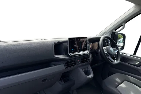 CX25LHJ Volkswagen Crafter 2.0 TDI 140PS Commerce Plus High Roof Van Auto Thumbnail #15