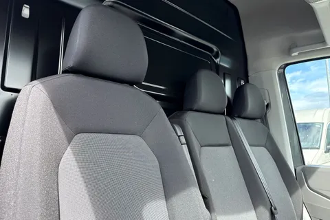 CX25LHJ Volkswagen Crafter 2.0 TDI 140PS Commerce Plus High Roof Van Auto Thumbnail #24