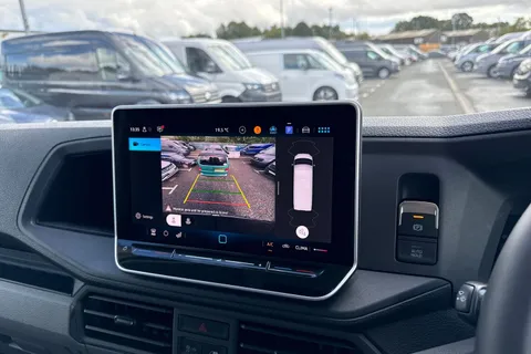 CX25LHJ Volkswagen Crafter 2.0 TDI 140PS Commerce Plus High Roof Van Auto Thumbnail #39