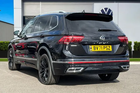 BV71PSZ Volkswagen Tiguan Allspace 2.0 TSI 4Motion R-Line 5dr DSG Thumbnail #3
