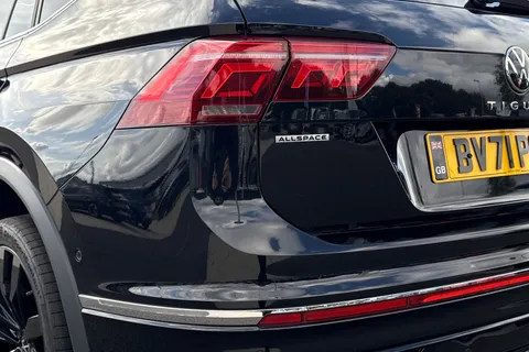 BV71PSZ Volkswagen Tiguan Allspace 2.0 TSI 4Motion R-Line 5dr DSG Thumbnail #8