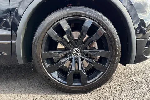BV71PSZ Volkswagen Tiguan Allspace 2.0 TSI 4Motion R-Line 5dr DSG Thumbnail #10