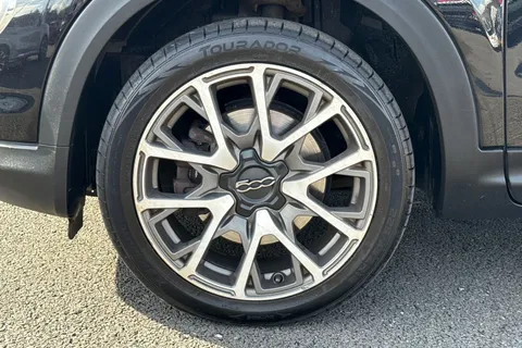 WM16EYD FIAT 500X 1.6 MultiJetII Cross Plus Euro 6 (s/s) 5dr Thumbnail #10