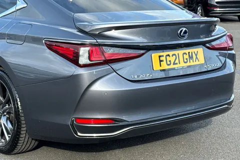 FG21GMX Lexus Es 2.5 300h F Sport E-CVT Euro 6 (s/s) 4dr Thumbnail #8