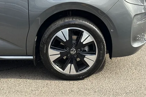 BV75OEB Volkswagen California 2.0 TDI Ocean 5dr DSG New Model T7 + Towpack Thumbnail #10