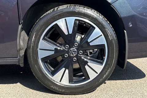 10 of 63 for Volkswagen California 2.0 TDI 150PS Ocean 5dr DSG T7-Towpack