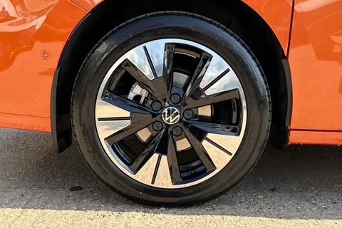 BV75OFK Volkswagen California 2.0 TDI Ocean 5dr DSG New Model T7 + Towpack Thumbnail #10