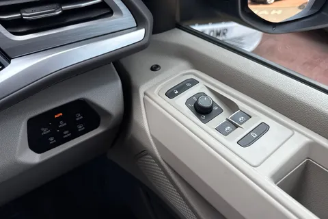 20 of 63 for Volkswagen California 2.0 TDI Ocean 5dr DSG T7-Towpack