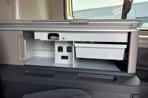 33 of 63 for Volkswagen California 2.0 TDI Ocean 5dr DSG T7-Towpack