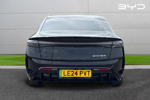 LE24PVT BYD SEAL 82.5kWh Design Auto 4dr Thumbnail #5