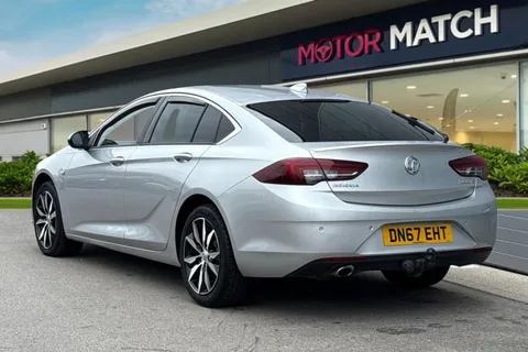 DN67EHT Vauxhall Insignia 2.0 Turbo D BlueInjection SRi Nav Grand Sport Euro 6 (s/s) 5dr Thumbnail #3