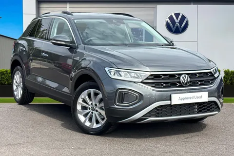 AO25OPP Volkswagen T-Roc 1.0 TSI 115 Match 5dr Thumbnail #2