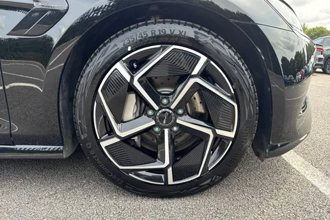 LE24PVT BYD SEAL 82.5kWh Design Auto 4dr Thumbnail #7