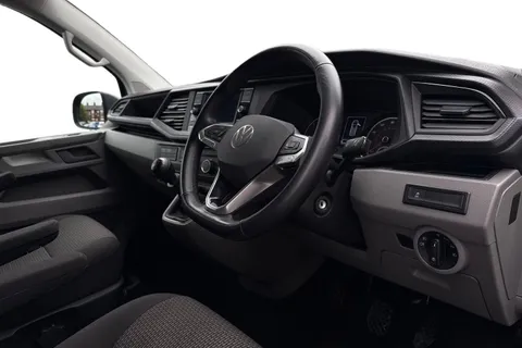 MA24FVN Volkswagen Transporter Kombi 2.0TDI 150 Manual T32 Highline BMT SWB Thumbnail #8