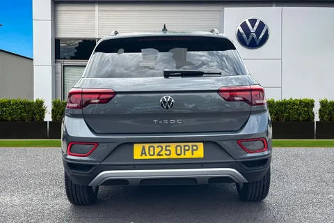 AO25OPP Volkswagen T-Roc 1.0 TSI 115 Match 5dr Thumbnail #5