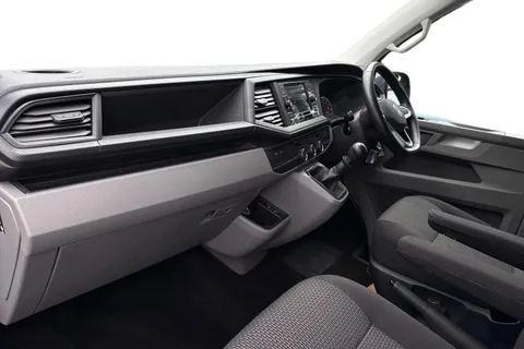 MA24FVN Volkswagen Transporter Kombi 2.0TDI 150 Manual T32 Highline BMT SWB Thumbnail #9