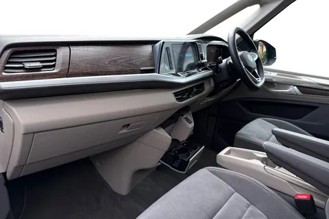 MF25HVV Volkswagen Multivan 2.0 TDI Style 5dr DSG Thumbnail #9