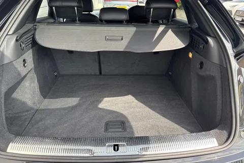 KX18KWJ Audi Q3 1.4 TFSI CoD S line Edition S Tronic Euro 6 (s/s) 5dr Thumbnail #7