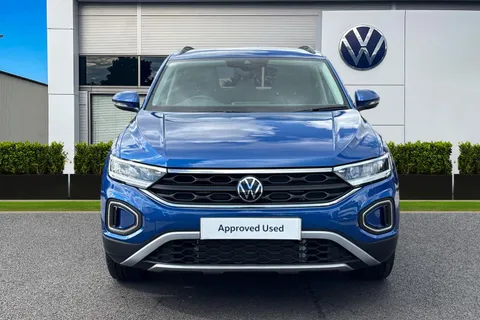 AO25OPD Volkswagen T-Roc 1.5 TSI Match 5dr Thumbnail #6