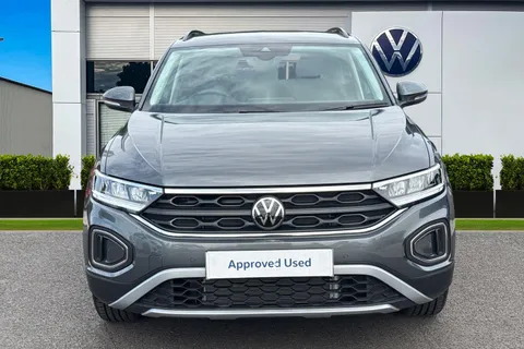 AO25OPP Volkswagen T-Roc 1.0 TSI 115 Match 5dr Thumbnail #6