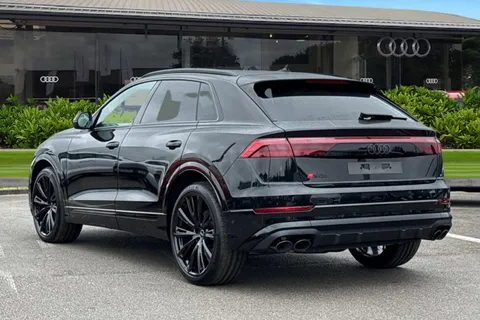 Audi SQ8 4.0 TFSI V8 Black Edition Tiptronic quattro Euro 6 (s/s) 5dr Thumbnail #3
