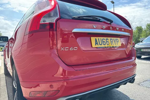 AU66RYP Volvo Xc60 2.4 D4 R-Design Lux Nav Auto AWD Euro 6 (s/s) 5dr Thumbnail #8