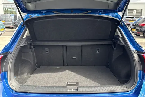 AO25OPD Volkswagen T-Roc 1.5 TSI Match 5dr Thumbnail #7