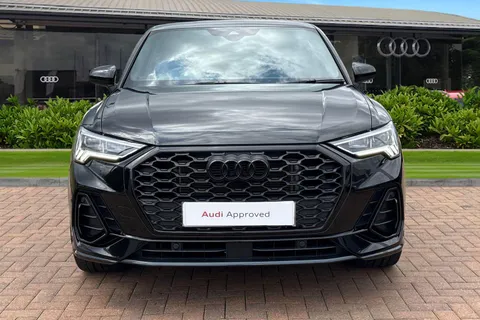 DG74ZKC Audi Q3 Black Edition 35 TFSI  150 PS S tronic Thumbnail #6