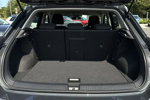 AO25OPK Volkswagen T-Roc 1.0 TSI 115 Match 5dr Thumbnail #7