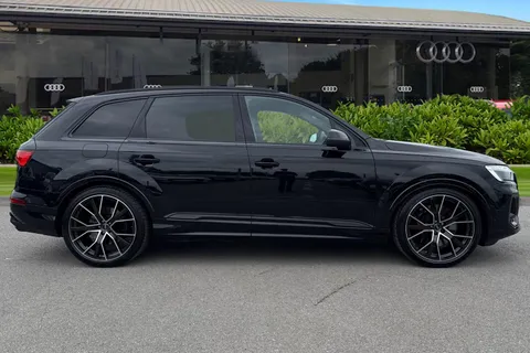 DE74HXK Audi SQ7 SUV Black Edition TFSI 507 PS tiptronic Thumbnail #4