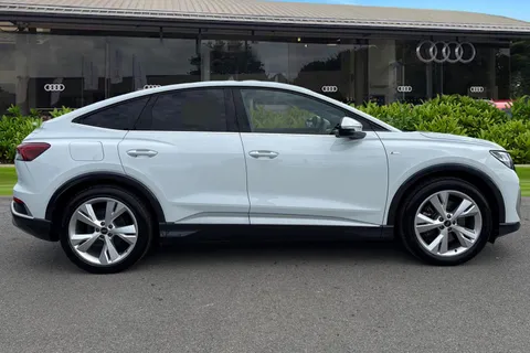 KM74SRZ Audi Q4 e-tron 210kW 45 82kWh S Line 5dr Auto [Leather] Thumbnail #4