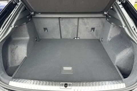 DG74ZKC Audi Q3 Black Edition 35 TFSI  150 PS S tronic Thumbnail #7