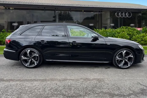 KP74VOC Audi A4 Avant Avant Black Edition 35 TDI 163 PS S tronic Thumbnail #4