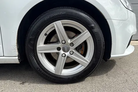 LC68SUV Audi A3 1.5 TFSI CoD 35 SE Technik Sportback Euro 6 (s/s) 5dr Thumbnail #11