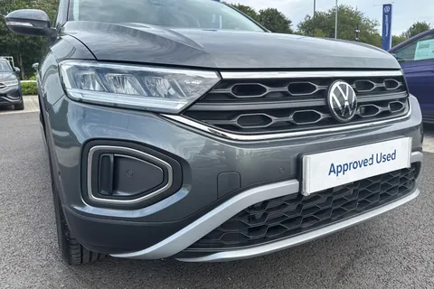AO25OPP Volkswagen T-Roc 1.0 TSI 115 Match 5dr Thumbnail #9