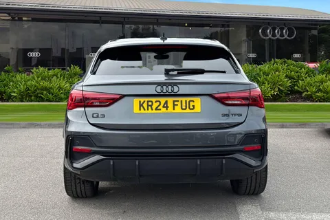 KR24FUG Audi Q3 Black Edition 35 TFSI  150 PS S tronic Thumbnail #5