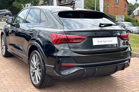 DG74ZKC Audi Q3 Black Edition 35 TFSI  150 PS S tronic Thumbnail #8
