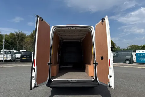 DG74EEW Volkswagen Crafter 2.0 TDI 140PS Commerce Plus High Roof Van Thumbnail #7