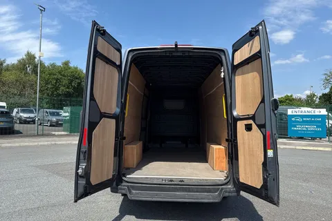 DF24ELW Volkswagen Crafter 2.0 TDI 140PS Commerce Plus High Roof Van Thumbnail #8