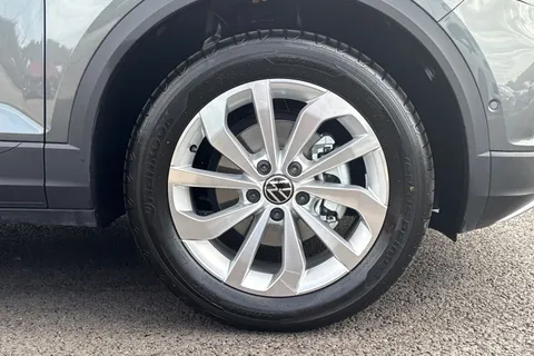 AO25OPP Volkswagen T-Roc 1.0 TSI 115 Match 5dr Thumbnail #11