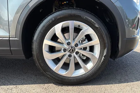 AO25OPK Volkswagen T-Roc 1.0 TSI 115 Match 5dr Thumbnail #11