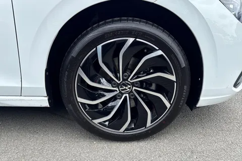 YF23XCT Volkswagen Golf 1.5 TSI (EVO) 2023MY Style Edition | Driver Assistance Pack Thumbnail #10