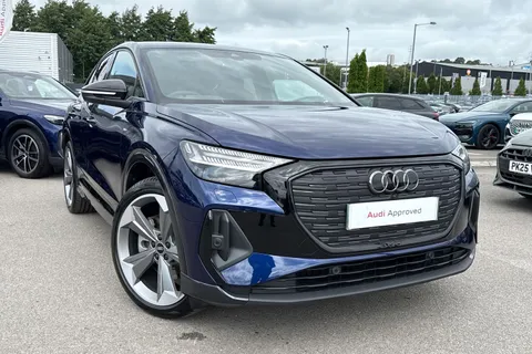 KW74NUX Audi Q4 e-tron 210kW 45 82kWh Black Edition 5dr Auto Thumbnail #9