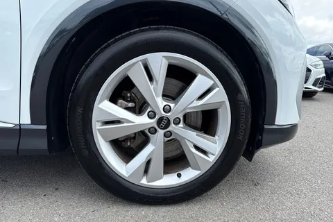 KM74SRZ Audi Q4 e-tron 210kW 45 82kWh S Line 5dr Auto [Leather] Thumbnail #10