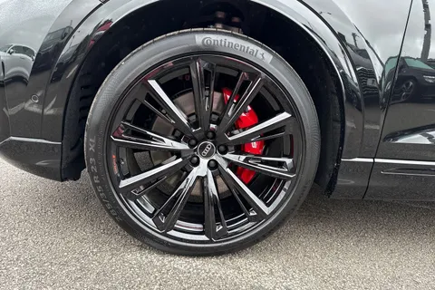 Audi SQ8 4.0 TFSI V8 Black Edition Tiptronic quattro Euro 6 (s/s) 5dr Thumbnail #11